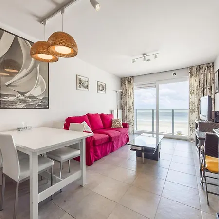 Lejlighed In With Sea View, Cleaning Included *